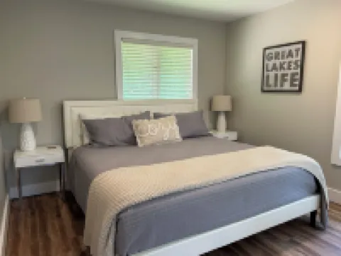 Bay Town Suite --Hospitality By the Bay