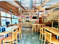 The Greenbelt Getaway- Views, Pets, Games, Fun!