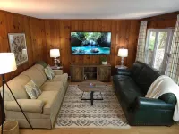 Laurel Highlands Crab Run 3 BR 2 B Creekside Cottage Hotels in Middlecreek Township