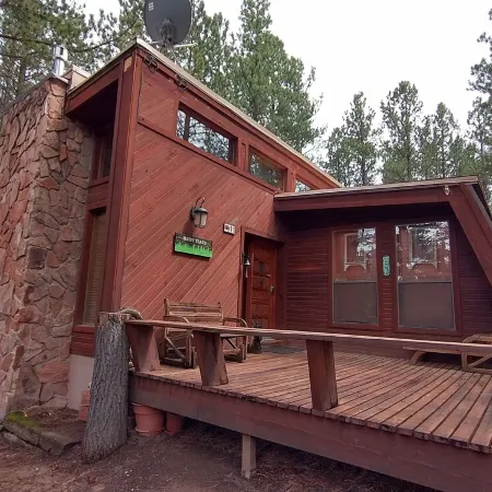 Happy Trails:  Modern Cabin in the Woods, One Level Home, Easy Access