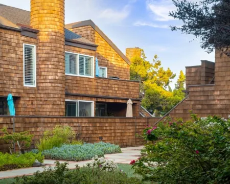 Designer Beach Condo Steps to Ocean/Beach, Heated Pool, Spa, Shops, Restaurants Hotels in Solana Beach