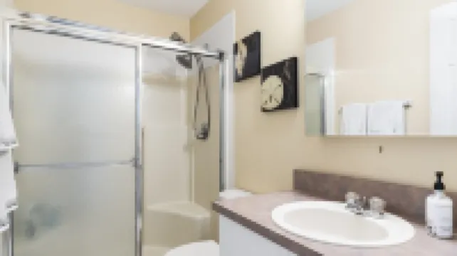 Beautiful 3bed 2bath Hamptons Home, Close to Incredible Beaches and Restaurants!