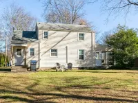 Quiet suburban home close to Fairfield beaches and universities Hotéis em Fairfield