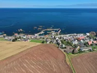 Charming fishermans cottage within minutes of beach and harbour Hotels in Eyemouth