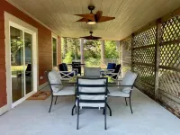 Backyard Beach Barn ~ 3 miles to beach!