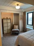 Next to Spearfish City Park, Spearfish Canyon and Downtown. Private Hot Tub!!!!