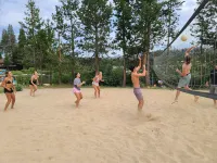 Serene Lakes Cabin w/ view close to Sugar Bowl & Truckee