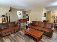 Beautiful Spacious Condo.