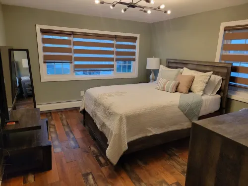 Walking Distance to Nautical Mile Hotels in Freeport