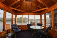 Direct Access to Trail 5, Sleeps 12, Private Lake and Trails! - 4-Star
