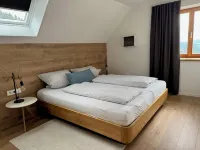 Vacation home, 200sqm, family-friendly, large sauna, garden and e-charger Hotels in Innernzell