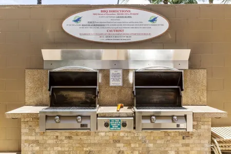 Direct Oceanfront Studio with 180 Degrees Ocean View in Maui Kaanapali Beach