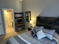Ground floor entry with ski in/out access to Pico & FREE shuttle to Killington