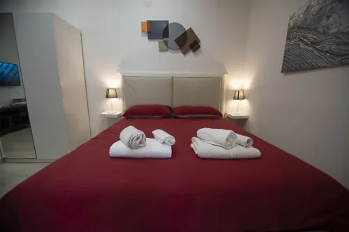 Private Suite for Couple into City Centre Near Amalfi Coast & Salerno Airport