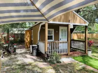SOLO!  Tiny house cozy retreat