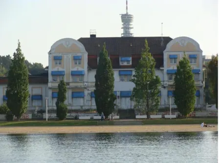 FeWo SN-Zippendorf with sauna, close to the beach and 4 km to the Citty Отели в г. Шверин