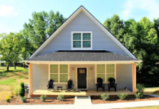Center Hill Lake Cottage Four Seasons, Smithville, TN