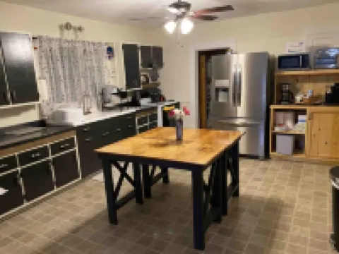 Finger Lakes Escape: Spacious 5-Bedroom Retreat in Canandaigua