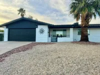UPDATED Shasta FUN, Pool & Putting Green, sleeps 11