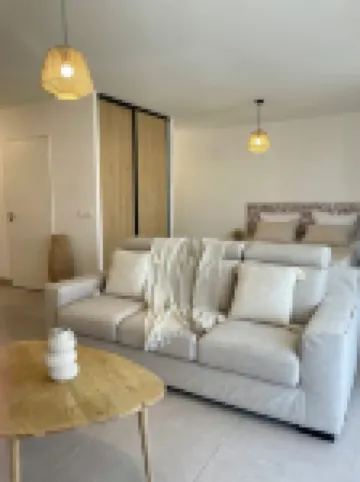 Magnificent apartment with rooftop pool