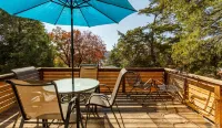 Family Friendly Lake Cabin Near Silver Dollar City With A POOL!