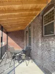 The Nest at Main Street Suites: Unique Apt in historic downtown Van Buren, AR