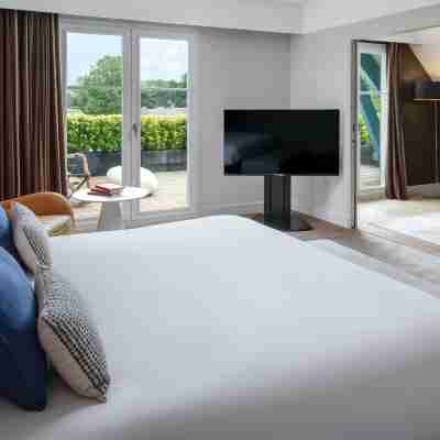Renaissance Paris Hippodrome de St. Cloud Hotel Rooms