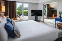 Renaissance Paris Hippodrome de St. Cloud Hotel