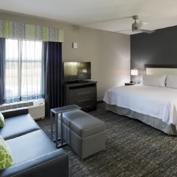 Homewood Suites by Hilton Topeka