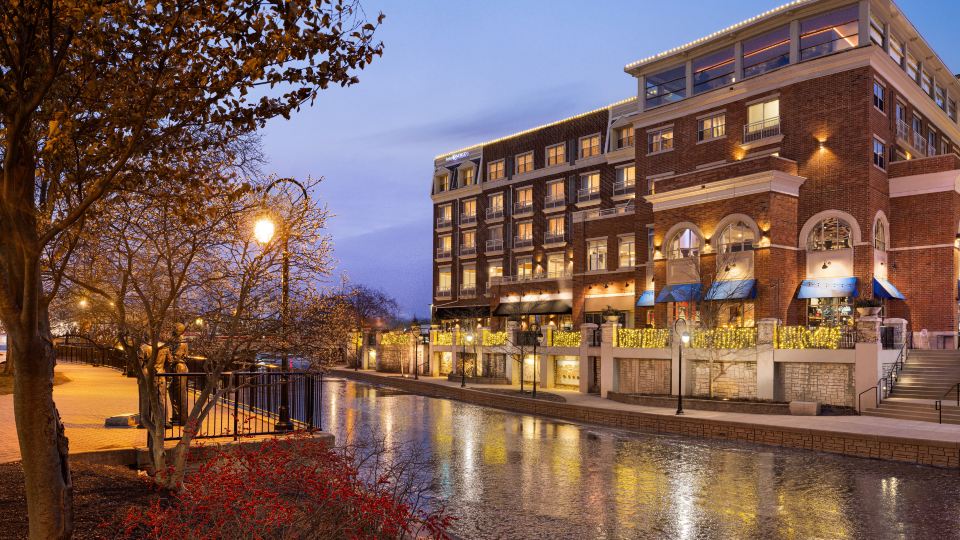 Hotel Indigo NAPERVILLE RIVERWALK by IHG