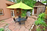 Bucking Mule Studio~Downtown~Japanese Soaking Tub*Sanitized & High Speed Wi-Fi*