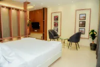 Dasara Executive Hotels in Osmanabad