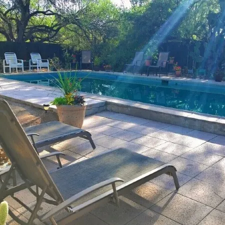 Guest Ranch Casita with Full Kitchen, Huge Private Yard, BBQ. Off Season Rates!