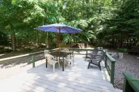 Cozy, Quiet Old Forge Getaway, just Minutes from The Fulton Chain Lakes