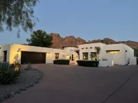 10/10 Rated - 100+ Reviews. Heated Pool/Hot Tub. Pickleball Nearby. Home Office