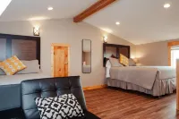 PEACEFUL BAYSIDE GETAWAY Hotels near Brady's Oysters