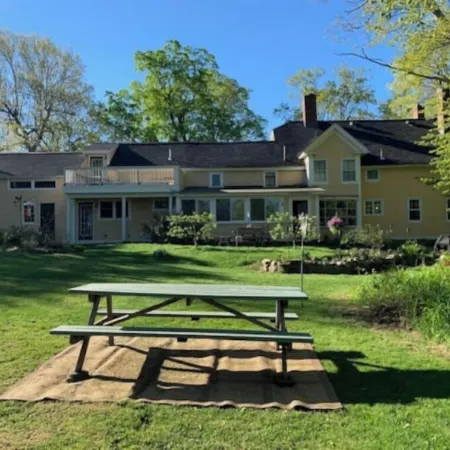 Potager Farm Historic Private Townhouse Sleeps 4 with Pool.