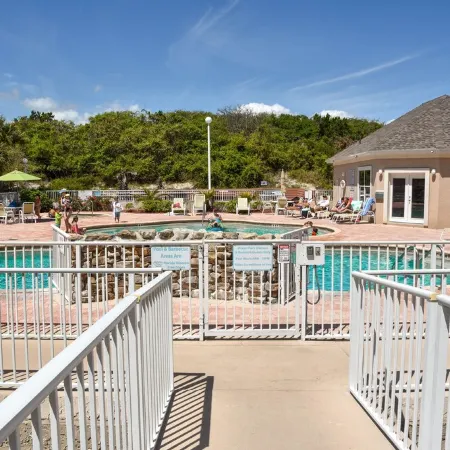 Updated Modern Ocean Condo-4 Min Walk to Beach--Open July 25-Aug 1.