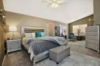 Beautiful 3 Bdrm./2 Bath Gold Canyon home w/heated pool in private setting Отели рядом с достопримечательностью «Голдфилд (Гост Таун)»