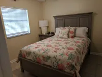 {PRIVATELY OWNED} This 2 Bedroom Has Everything You Need.with a Fantastic View. - Wifi