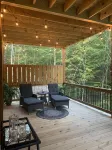 BUDDHA BLUE RIDGE TREES is a BRAND NEW custom 4/4 Close to town Find your ZEN... - 4-Star