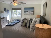 Luxuriously Coastal Beach Front Condo - Welcome to Sea La Vie!