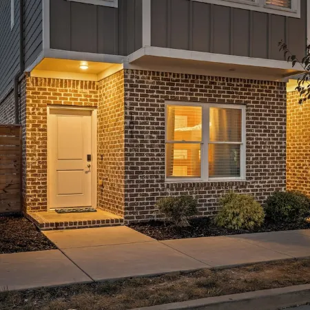 Lookout Getaway: Luxury 4 Bedroom, Rooftop Deck