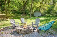 Cozy Cove- Lake Access, Pet Love Hotels near Sims Point