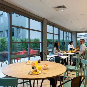 B&B Hotel São Paulo Luz - Centro Отели рядом с достопримечательностью «Сантана»