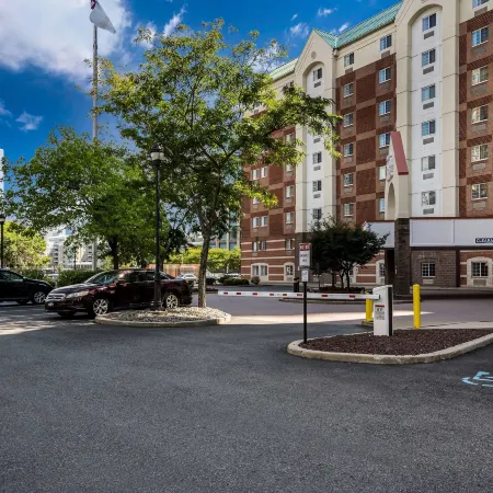 Sonesta Simply Suites Jersey City