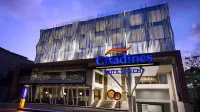 Sàntîkä Wbp ComTēst Hotel dekat Taman PCI