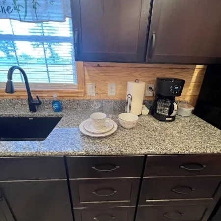 Cabin Unit 6 of 6 with AC and WiFi in lovely Paige