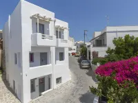 埃默裡精品公寓 普拉卡營地（Plaka Camping）附近的飯店