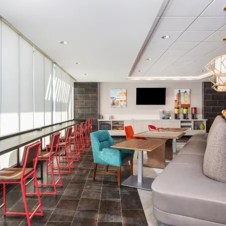 Home2 Suites by Hilton Cedar Rapids Westdale